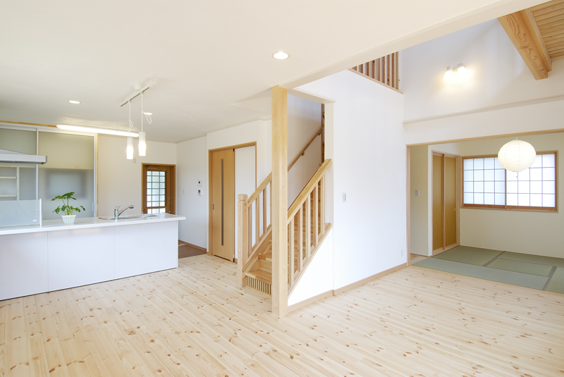 冬暖かく夏涼しい高断熱高気密住宅、健康で安心して安全に暮らせる住宅