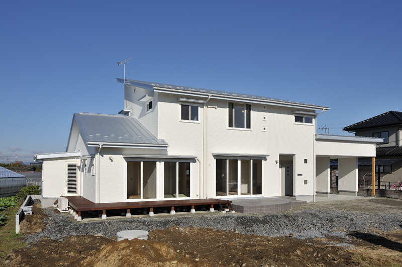 みどり市に建ったホワイトハウス!?