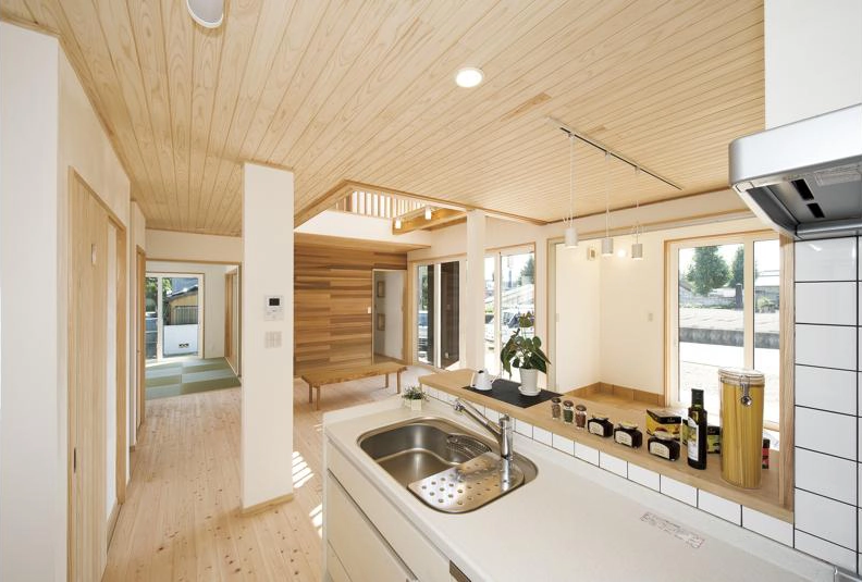 木材好きご自慢の自然素材の家