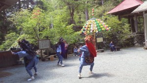 こんな伝統工芸見てきました。